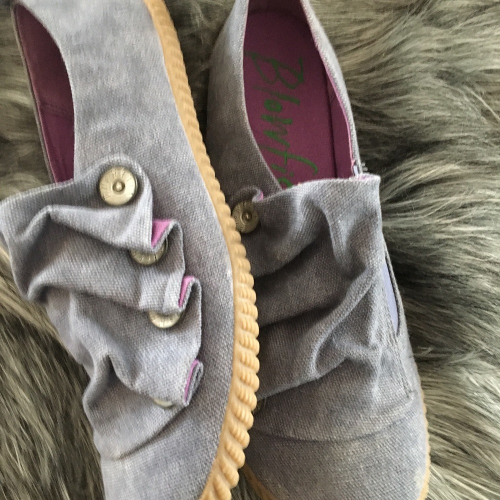 Shoes - Picture 2 of 3